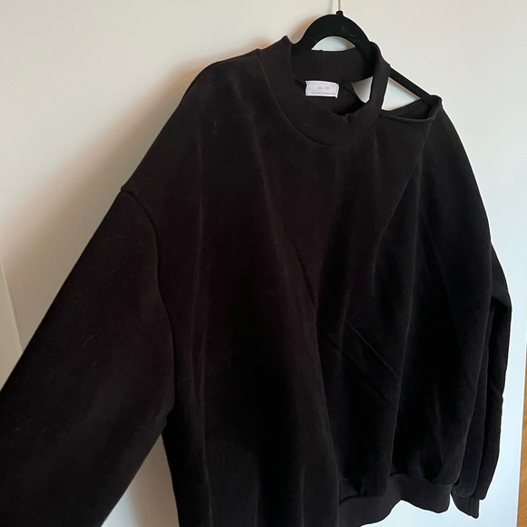 Oak + Fort cold shoulder black sweater - Picture 2 of 2